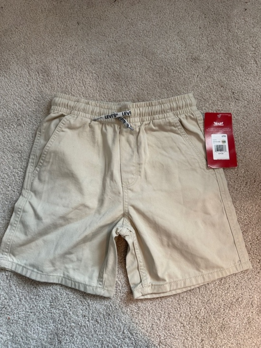 Boys khaki Levi shorts pocket new small